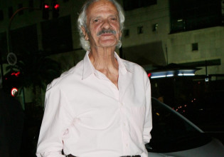 Άννα Φόνσου για Σπύρο Φωκά – «Ας του δώσουμε έτσι λίγο καιρό να ζήσει πιο ανθρώπινα»