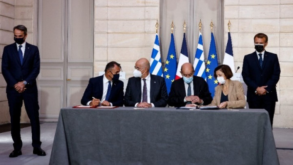 Καραμανλής για ελληνογαλλική συμφωνία – Αυτά που λέει ο Τσίπρας δεν είναι κωμικά, είναι επικίνδυνα