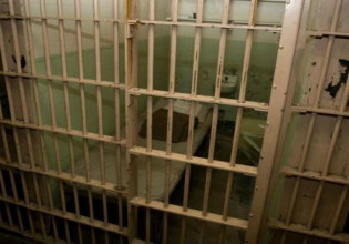 Αχαΐα – Πήγαινε να αρραβωνιαστεί και βρέθηκε… στα κρατητήρια