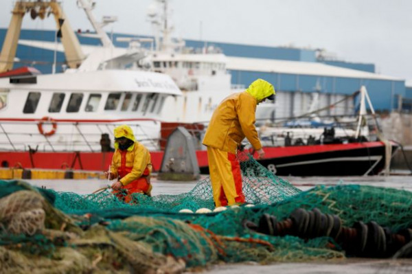 Γερμανία – Καλεί Γαλλία και Βρετανία να λύσουν τις διαφορές τους για τις άδειες αλιείας στα θαλάσσια σύνορά τους