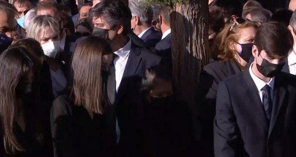 Φώφη Γεννηματά – Συγκλονιστικές εικόνες στο Α’ Νεκροταφείο