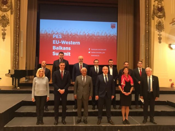 Να δώσουμε τέλος στη λιτότητα και τη συντήρηση το μήνυμα Γεννηματά στη σύνοδο των Ευρωπαίων Σοσιαλιστών