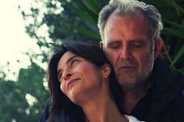 Η Γη της Ελιάς – Το άκρως ρομαντικό ραντεβού του Στάθη και της Ιουλίας