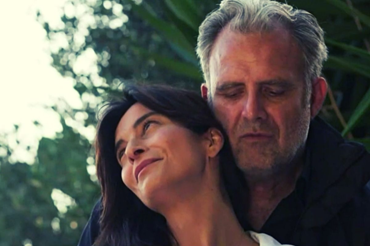 Η Γη της Ελιάς – Το άκρως ρομαντικό ραντεβού του Στάθη και της Ιουλίας