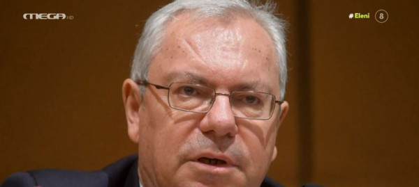 Διάσημοι Έλληνες που έγραψαν βιβλία για τις δύσκολες στιγμές της ζωής τους