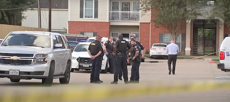 ΗΠΑ – Ανήλικοι ζούσαν με τα λείψανα του νεκρού αδερφού τους