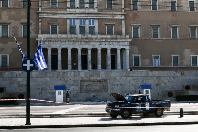 Συναγερμός στη Βουλή – Αγροτικό έφτασε μέχρι το μνημείο του Αγνώστου Στρατιώτη