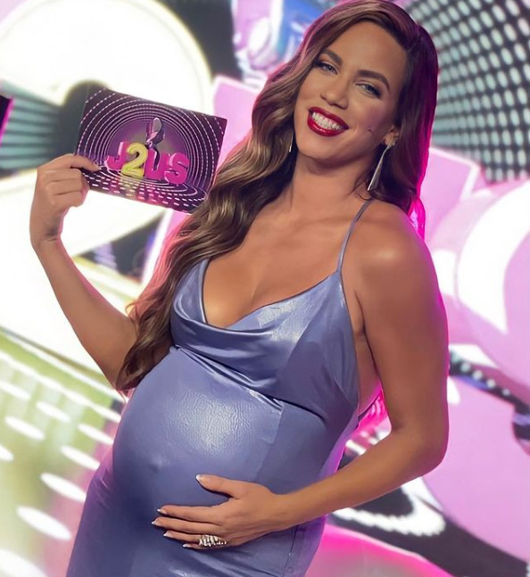 Κατερίνα Στικούδη – Οι κομψές εμφανίσεις της λίγο πριν γεννήσει