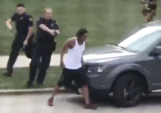 ΗΠΑ – Δεν θα διωχθεί ο λευκός αστυνομικός που πυροβόλησε πισώπλατα τον Μπλέικ