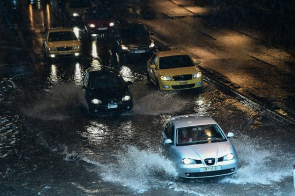 Κακοκαιρία «Μπάλλος» – Σχέδιο για απομάκρυνση κατοίκων από επικίνδυνες περιοχές