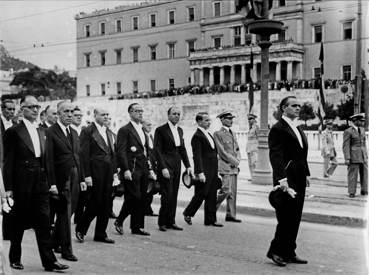 6 Οκτωβρίου 1955 - Η ορκωμοσία της πρώτης κυβέρνησης του Κωνσταντίνου Καραμανλή