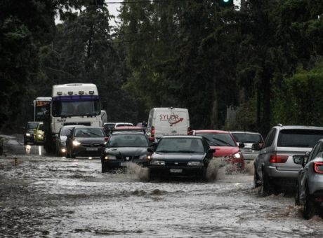 Κακοκαιρία «Μπάλλος» – Πλημμύρισε η Νέα Σμύρνη