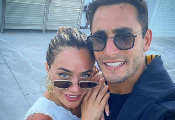 Κόνι Μεταξά – Παντρεύεται με τον Μάριο Καπότση;