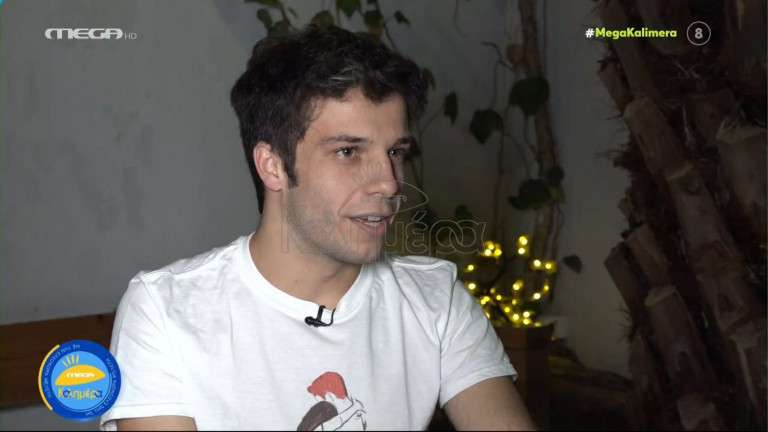 Πάνος Κώτσογλου – Δεν με φλερτάρουν τα κορίτσια μέσω σόσιαλ μίντια