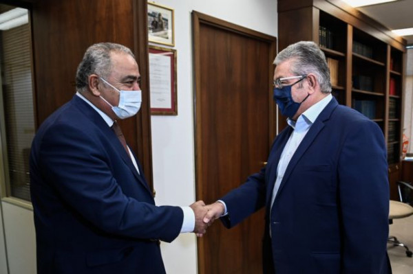 Κουτσούμπας – Συνάντηση με τον πρόεδρο της ΚΕΕΕ – Τα εκτεταμένα lockdown είχαν συνέπειες για τις μικρές επιχειρήσεις