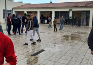 Στις αυλές των σχολείων οι μαθητές μετά τα 6,3 Ρίχτερ στην Κρήτη