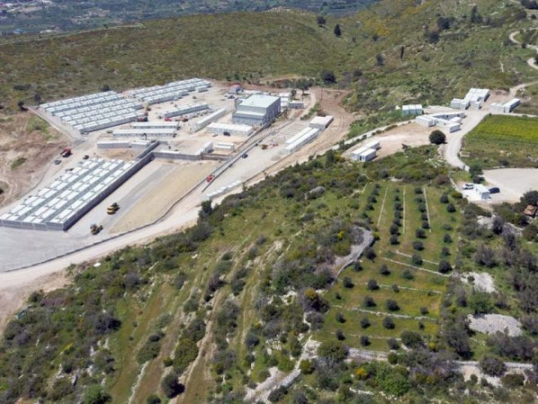 ΚΚΕ για Σάμο – «Το ΚΥΤ της ντροπής δεν έκλεισε, απλά μεταφέρθηκε λίγα χιλιόμετρα παραπέρα»