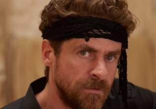 Δημήτρης Λάλος – Μας συστήνει για πρώτη φορά την γοητευτική σύζυγό του