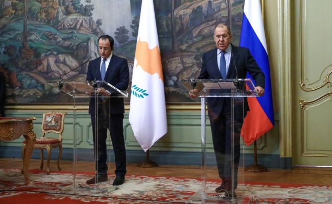 Ρωσικό δημοσίευμα – Ελλάδα και Κύπρος να επανεξετάσουν τη στάση τους για το καθεστώς της Κριμαίας