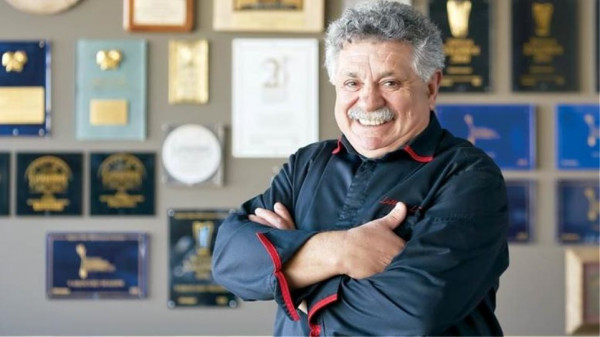 Θύμα απάτης ο Λευτέρης Λαζάρου – Τι δήλωσε ο διάσημος σεφ στο ΜΕGA