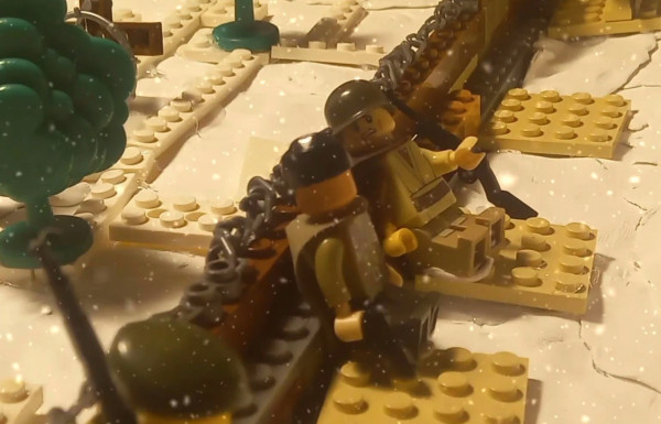 Ύψωμα 731 – 12χρονος αναπαριστά με Lego την ιστορική ελληνοϊταλική μάχη του 1941