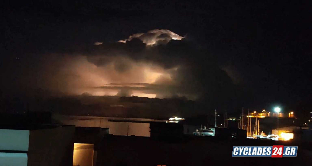 Σύρος – Δέος από τις εικόνες που δημιούργησε ο «Μπάλλος» στο λιμάνι