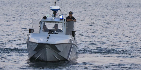 Κρήτη – Επιχείρηση του Λιμενικού για τη διάσωση δύο παιδιών κι ενός ενήλικα από τη θάλασσα