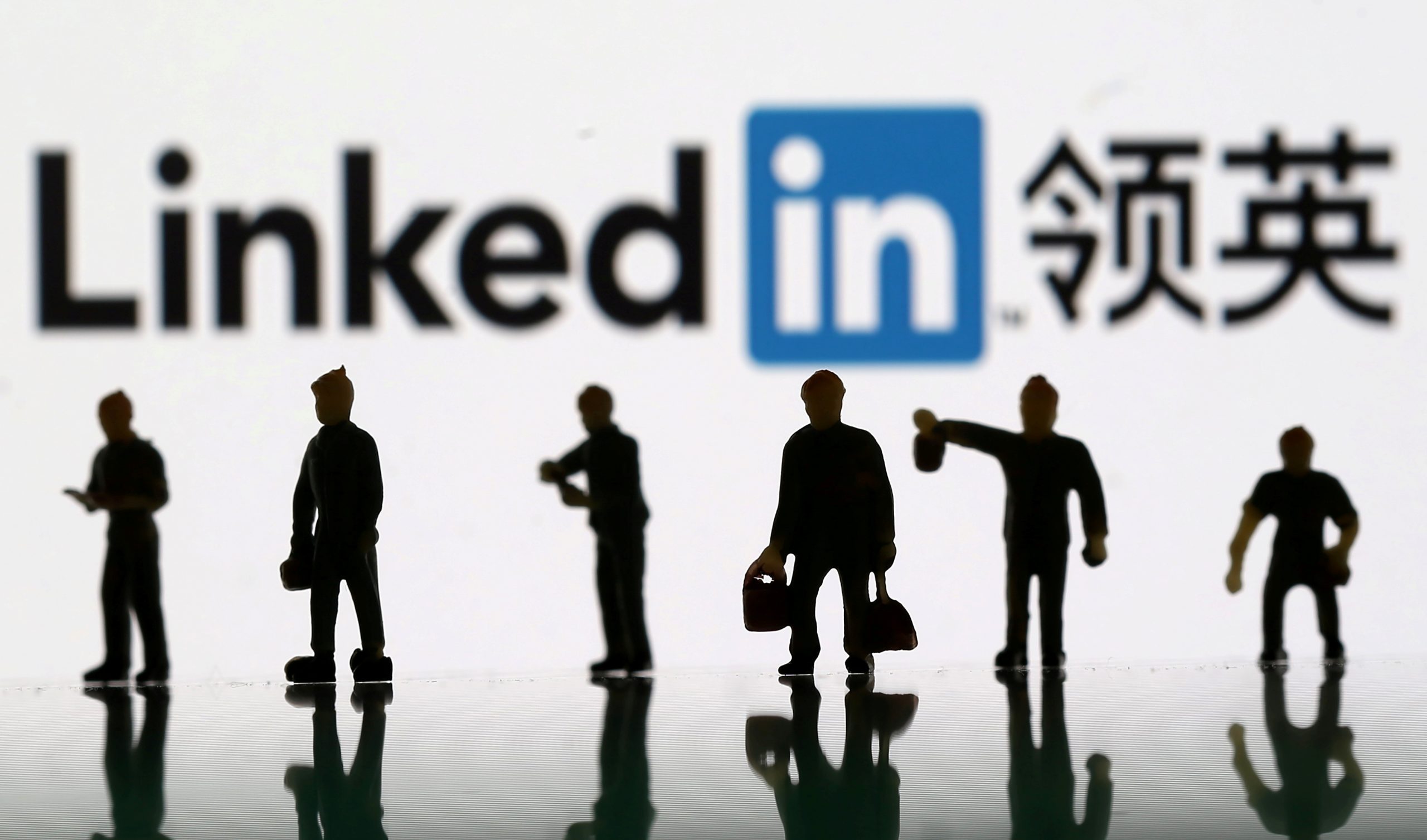 LinkedIn - Η Microsoft κλείνει την πλατφόρμα στην Κίνα