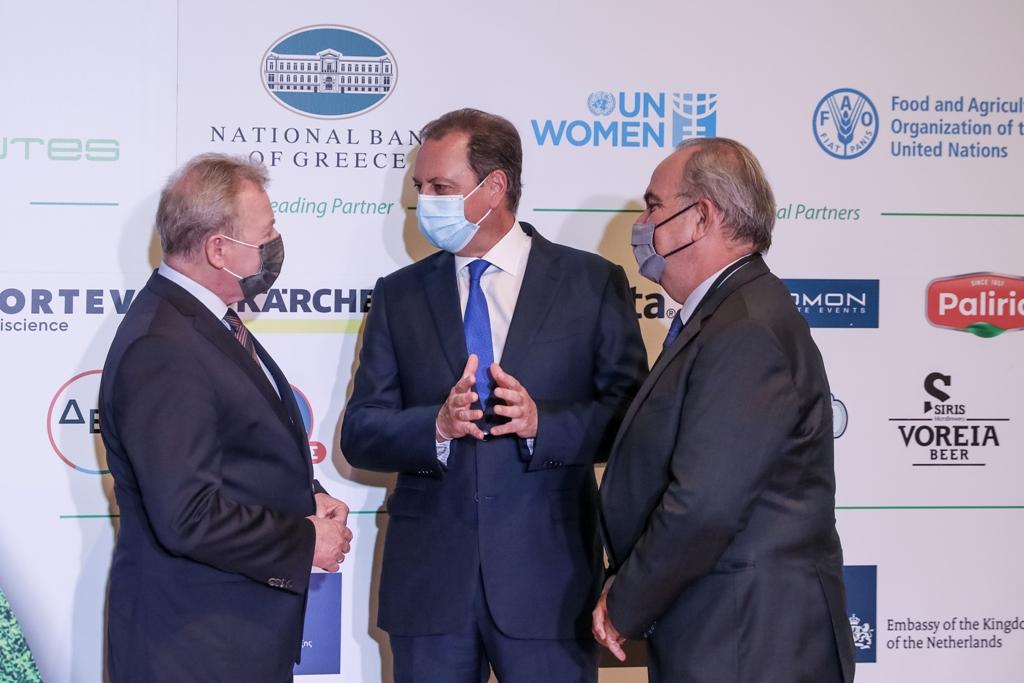 Λιβανός – Καλώ το τραπεζικό σύστημα να πάψει να είναι διστακτικό και φοβικό απέναντι στην αγροτική οικονομία