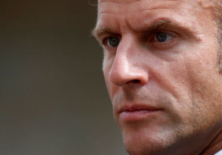 AUKUS – Ξαφνική συνάντηση Μακρόν-Μπλίνκεν στο Παρίσι