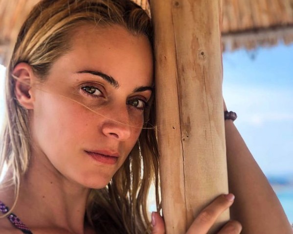 Σοφία Μανωλάκου – «Ήρθα σε επικοινωνία με τον ηθοποιό που κατηγορείται για βιασμό – Του είπα πως…»