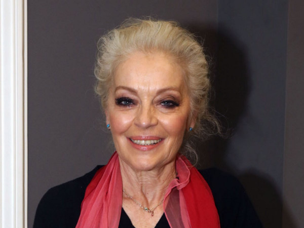 Μαρία Αλιφέρη – Μιλά ανοιχτά για την παρενόχληση και τον εκβιασμό που έχει δεχθεί