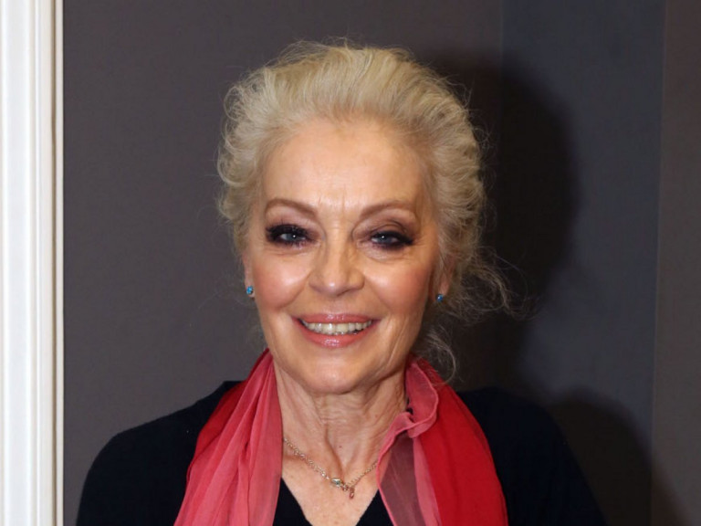 Μαρία Αλιφέρη – Μιλά ανοιχτά για την παρενόχληση και τον εκβιασμό που έχει δεχθεί