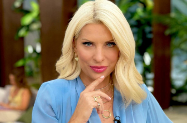 Ελένη Μενεγάκη – Τι της ζητά ο Μάκης Παντζόπουλος από την πρώτη στιγμή και εκείνη αρνείται;