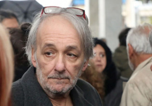 Ανδρέας Μικρούτσικος – Τηλεφωνική παρέμβαση από το νοσοκομείο – «Έλεγαν ότι είμαι ο βασιλιάς των ριάλιτι, τώρα εφτάψυχη γάτα»