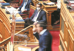 Βγάζουν τους σκελετούς του ΣΥΡΙΖΑ από την ντουλάπα