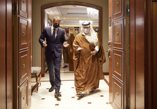 Συνάντηση Μητσοτάκη με τον πρωθυπουργό του Μπαχρέιν – Συζήτησαν για την Αν. Μεσόγειο