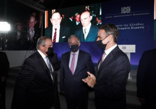 Πώς σχολίασε ο Οικονόμου την ομιλία Καραμανλή