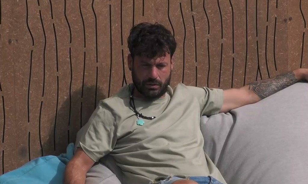 Big Brother – O Μιχάλης έπιασε κουβέντα με το πουλί της Ευδοκίας