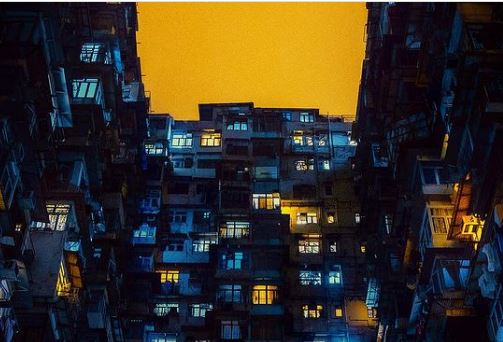 Μοναξιά στις μητροπόλεις του κόσμου μέσα από τη φωτογραφική μηχανή του Liam Wong