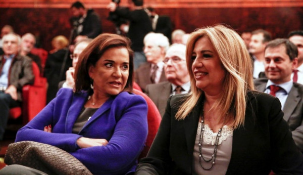 Η Ντόρα και η Φώφη δίνουν μάχη με τον καρκίνο – Τουλάχιστον… βουλώστε το