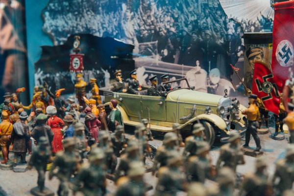 Γερμανία – Δικάζεται πρώην δεσμοφύλακας των ναζί ηλικίας 100 ετών