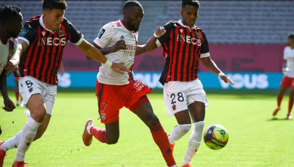 Η ανατροπή της χρονιάς στη Γαλλία – Από 0-2 η Νις νίκησε 3-2 τη Λιόν μέσα σε 12 λεπτά!