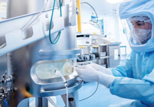 BioNTech – Οι επιστήμονες πίσω από το εμβόλιο αποκαλύπτουν πως κατάφεραν το «θαύμα»