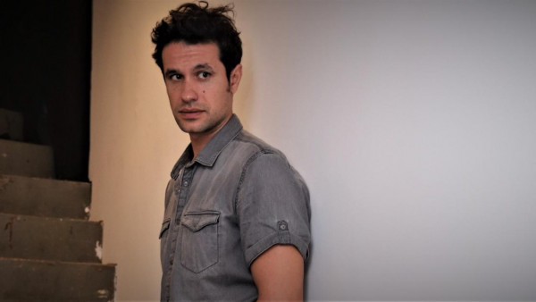 Ο Ορφέας Αυγουστίδης εξηγεί πώς η πατρότητα άλλαξε την ζωή του