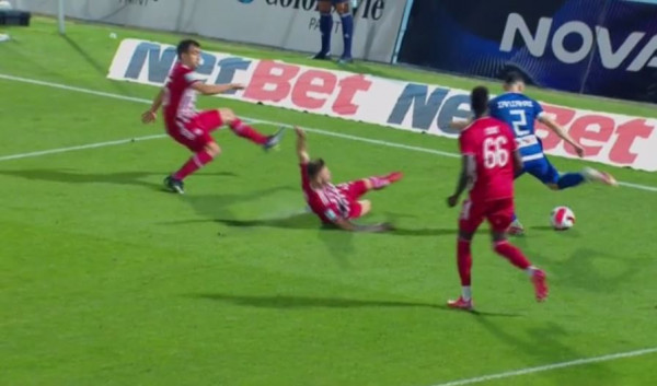 Σπάθας – «Το χέρι είναι σημείο στήριξης και δεν υπάρχει πέναλτι»