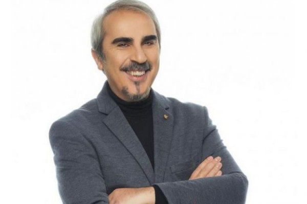 Βαγγέλης Περρής – Τηλεοπτικός «λεκές» το Bachelor, ενδιαφέρουσα η Δανάη Μπάρκα