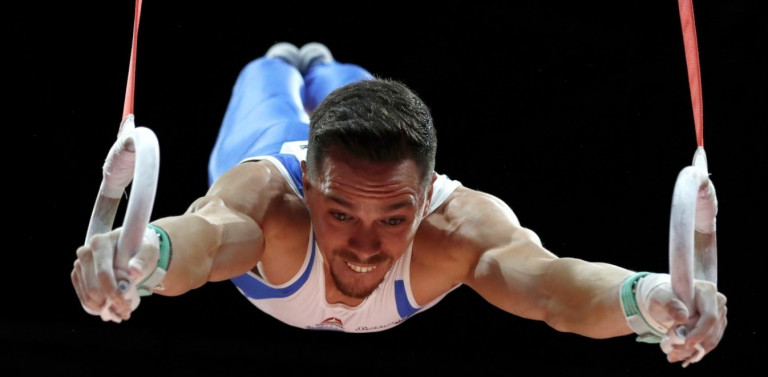 Λευτέρη Πετρούνια, ας πρόσεχες. Ομως, και η κοινωνία έχει ευθύνες