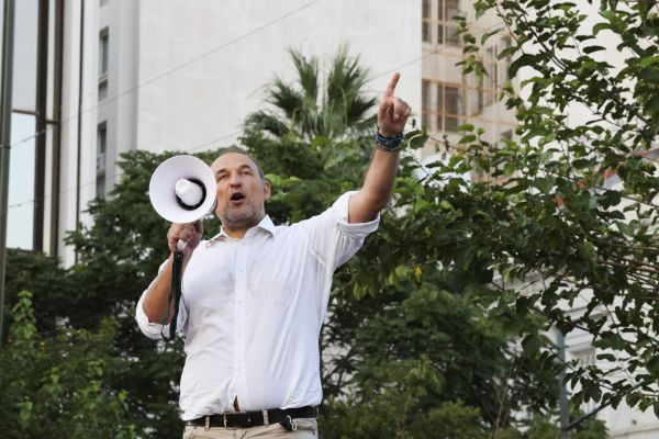 Ιατρικός Σύλλογος – Αναστολή επαγγέλματος στον αντιεμβολιαστή γιατρό Φαίδωνα Βόβολη