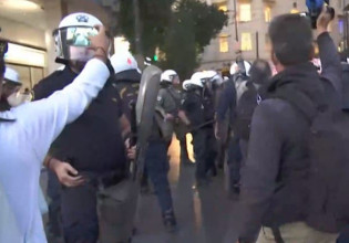 Ενταση και χημικά στο Πανεκπαιδευτικό συλλαλητήριο